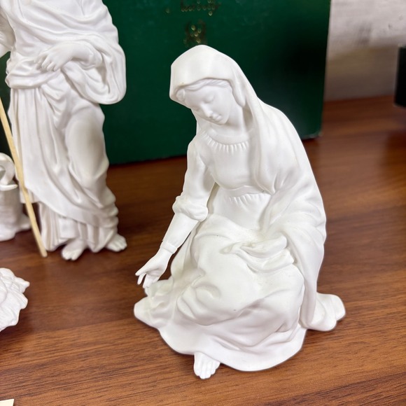 Lenox The Nativity Porcelain Set with Original Box and Certs lot of 7 1990's - Picture 8 of 15